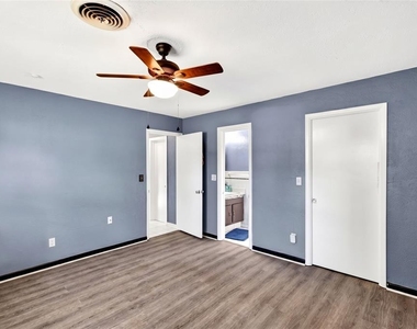 2622 Sw 35th Avenue - Photo Thumbnail 7