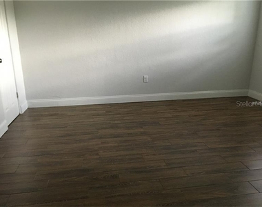 508 Varsity Street - Photo Thumbnail 7