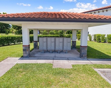 1927 Greenbriar Terrace - Photo Thumbnail 50