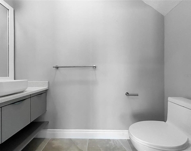 1927 Greenbriar Terrace - Photo Thumbnail 30