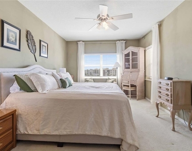 8921 Lake Drive - Photo Thumbnail 10
