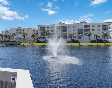 8921 Lake Drive - Photo Thumbnail 19