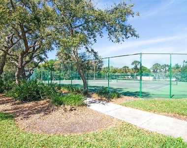8921 Lake Drive - Photo Thumbnail 23