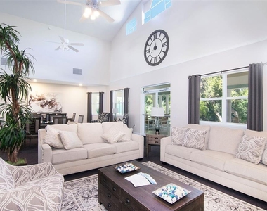 8921 Lake Drive - Photo Thumbnail 25
