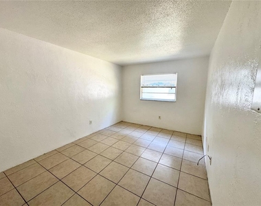 1229 Kennedy Road - Photo Thumbnail 5