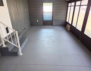 1077 Quail Drive - Photo Thumbnail 11