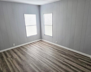 1077 Quail Drive - Photo Thumbnail 7