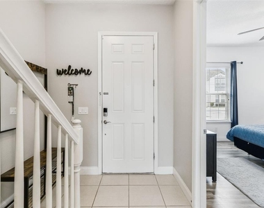 193 Captiva Drive - Photo Thumbnail 2