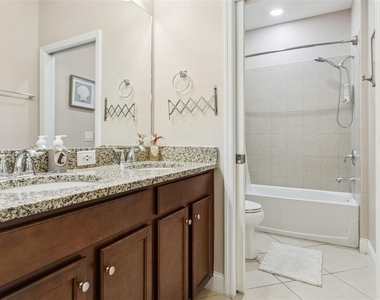 193 Captiva Drive - Photo Thumbnail 13