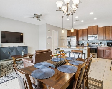 193 Captiva Drive - Photo Thumbnail 6