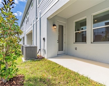 3119 Kurtz Terrace - Photo Thumbnail 7