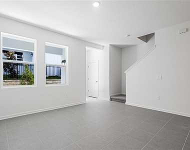 3119 Kurtz Terrace - Photo Thumbnail 4