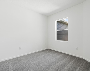 3119 Kurtz Terrace - Photo Thumbnail 16
