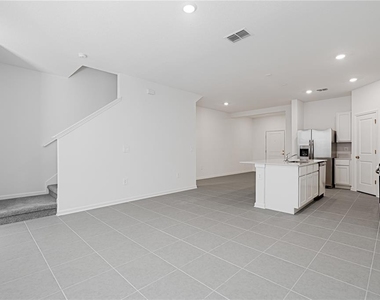 3119 Kurtz Terrace - Photo Thumbnail 8
