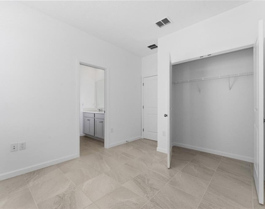 2426 Celebration Boulevard - Photo Thumbnail 21