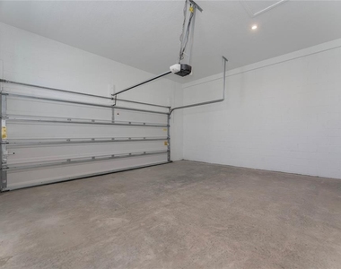 2426 Celebration Boulevard - Photo Thumbnail 24