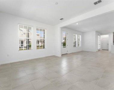 2426 Celebration Boulevard - Photo Thumbnail 4