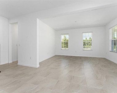 2426 Celebration Boulevard - Photo Thumbnail 5
