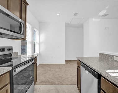 3008 Mirage Place - Photo Thumbnail 6