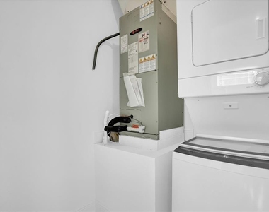 3008 Mirage Place - Photo Thumbnail 7