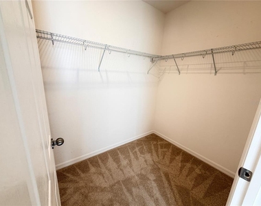 4629 Bernard Boulevard - Photo Thumbnail 19
