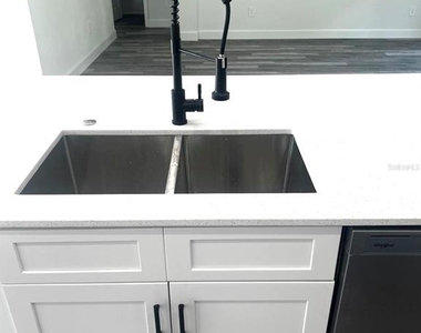 1683 Sw 3rd Street - Photo Thumbnail 3