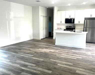 1683 Sw 3rd Street - Photo Thumbnail 2