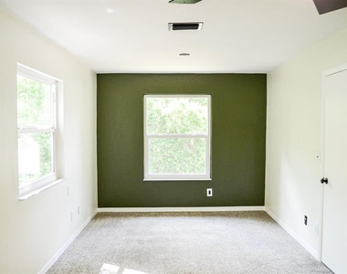 3526 Nw 53rd Terrace - Photo Thumbnail 11