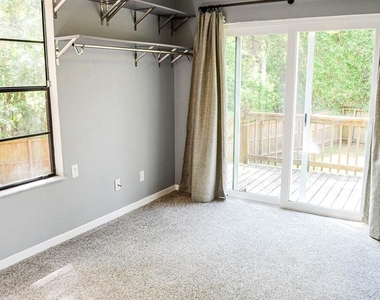 3526 Nw 53rd Terrace - Photo Thumbnail 6