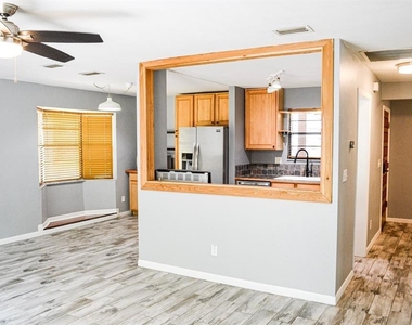 3526 Nw 53rd Terrace - Photo Thumbnail 1