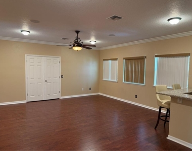 2478 Linkwood Avenue - Photo Thumbnail 18