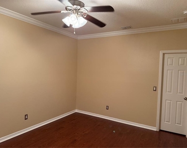 2478 Linkwood Avenue - Photo Thumbnail 26