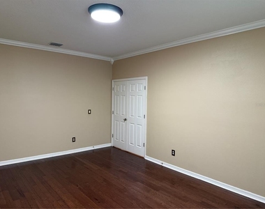 2478 Linkwood Avenue - Photo Thumbnail 9