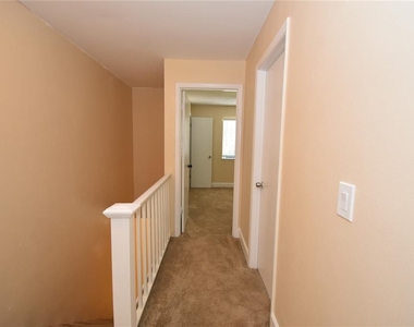 15 Florida Park Drive - Photo Thumbnail 19