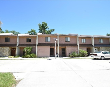 15 Florida Park Drive - Photo Thumbnail 1
