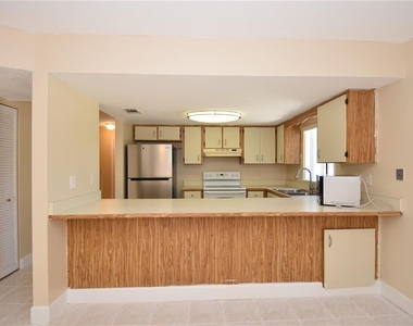 15 Florida Park Drive - Photo Thumbnail 5