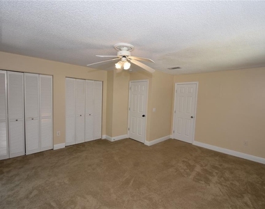 15 Florida Park Drive - Photo Thumbnail 26