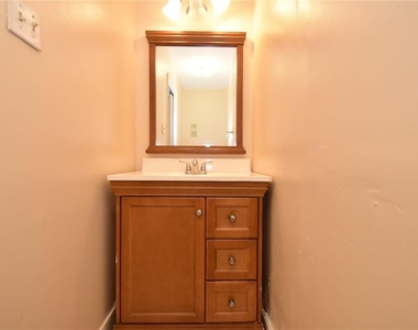 15 Florida Park Drive - Photo Thumbnail 16