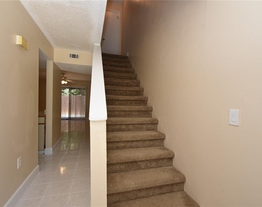15 Florida Park Drive - Photo Thumbnail 18