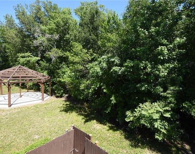 15 Florida Park Drive - Photo Thumbnail 32