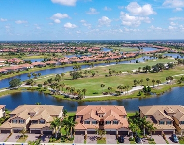 10796 Tarflower Drive - Photo Thumbnail 3