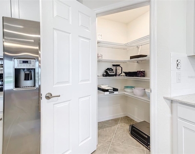 10796 Tarflower Drive - Photo Thumbnail 16