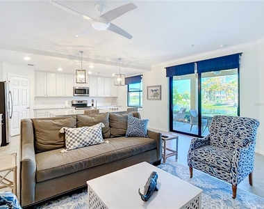10796 Tarflower Drive - Photo Thumbnail 13