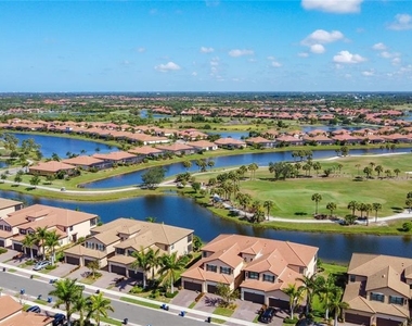 10796 Tarflower Drive - Photo Thumbnail 5