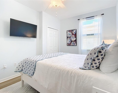 10796 Tarflower Drive - Photo Thumbnail 36