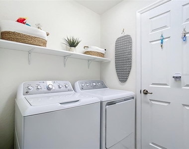10796 Tarflower Drive - Photo Thumbnail 37