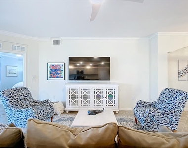 10796 Tarflower Drive - Photo Thumbnail 12