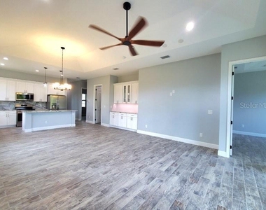 1038 San Cristobal Avenue - Photo Thumbnail 3