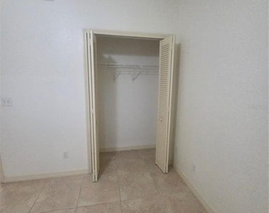 8312 Bernwood Cove Loop - Photo Thumbnail 11