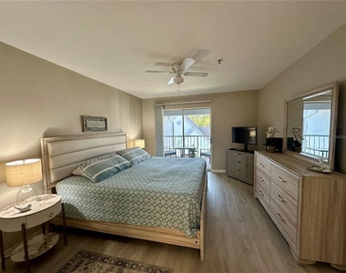 6713 Stone River Road - Photo Thumbnail 12